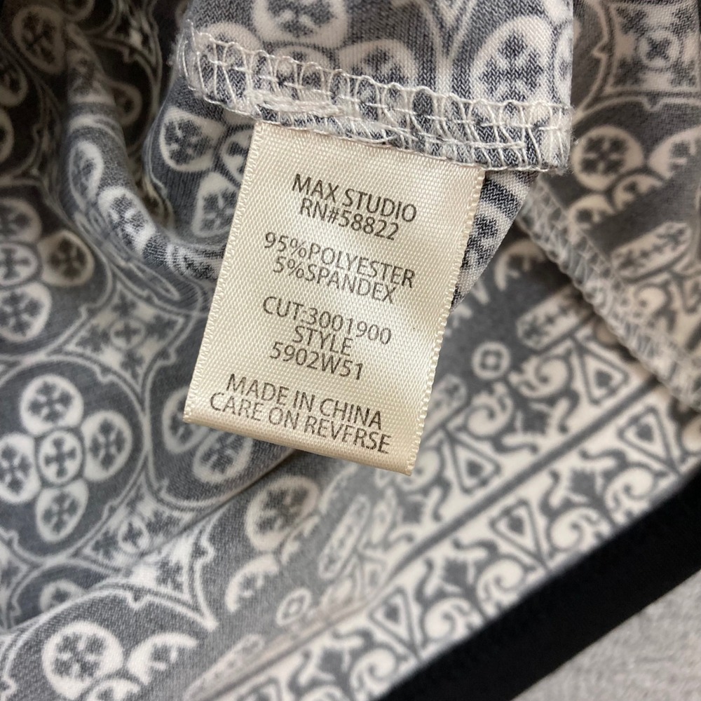 Max Studio Black White Geometric Medallion Print Wrap Dress Size M - Picture 4 of 7